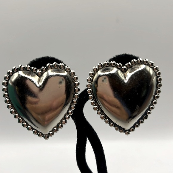 Heart Large Chunky Clip on Earrings Lightweight Silver Tone Love - Picture 3 of 12